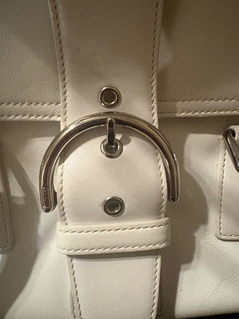 Coach White Leather Soho Shoulder Bag with Silver Buckle - Picture 6 of 9